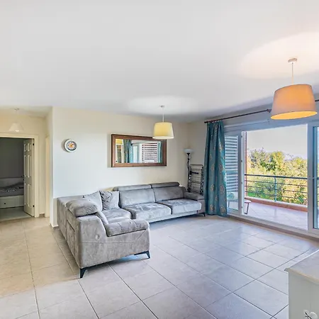 Exclusive In Thalassa Apartment Vokolidha