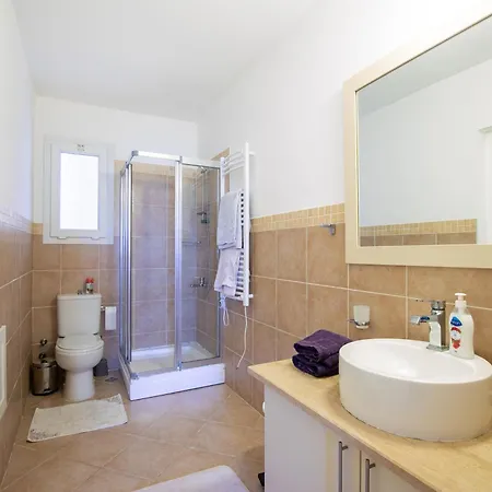 Exclusive In Thalassa Apartment