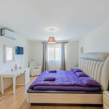 Exclusive In Thalassa Apartment Vokolidha