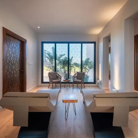 Exclusive In Thalassa Apartment