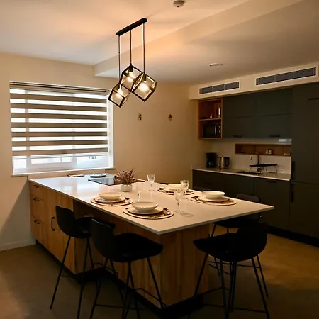 Exclusive In Thalassa Apartment